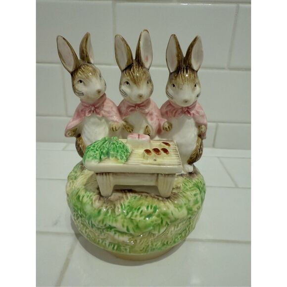 No Brand Other - Flopsy, Mopsy & Cottontail - Beatrix Potter-Music Box by Schmid